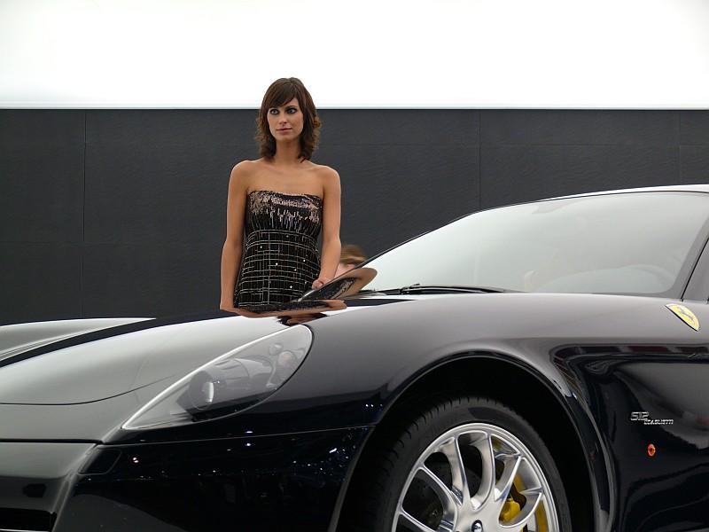 Ferrari_Girl_P1080456_800.jpg