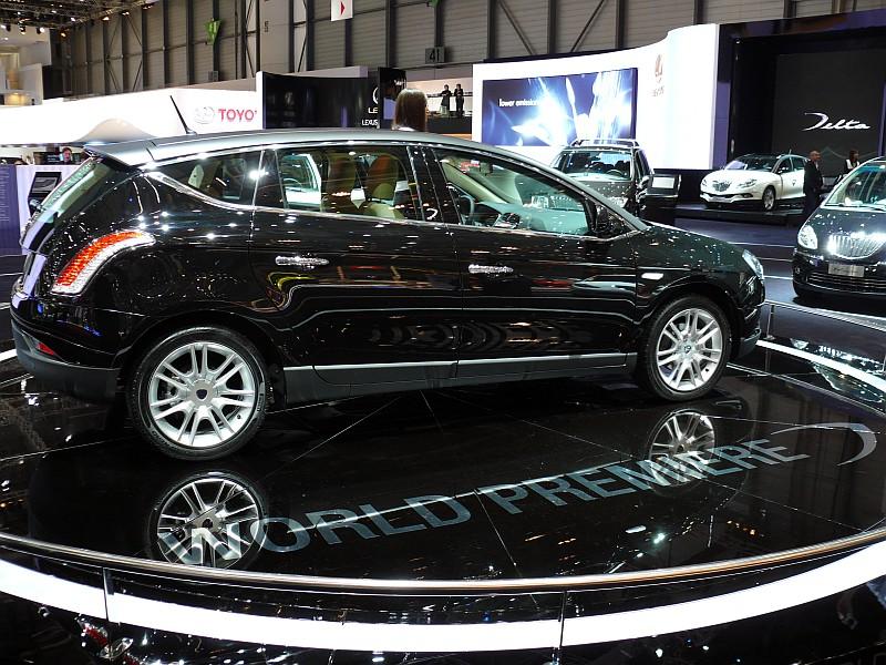 Lancia_P1080773_800.jpg