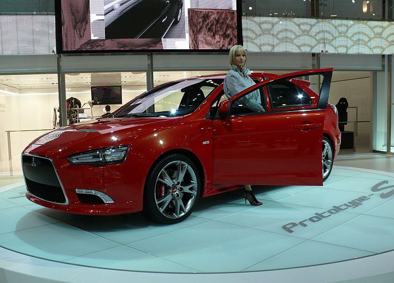 Mitsubishi_P1090302_800.jpg