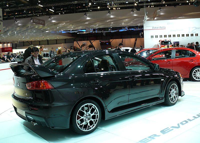 Mitsubishi_P1090314_800.jpg