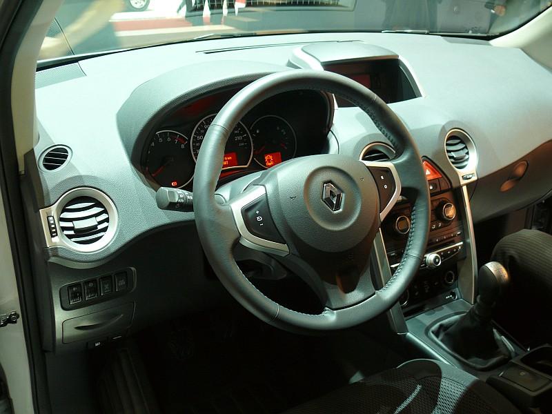 Renault_Koleos_P1080328_800.jpg