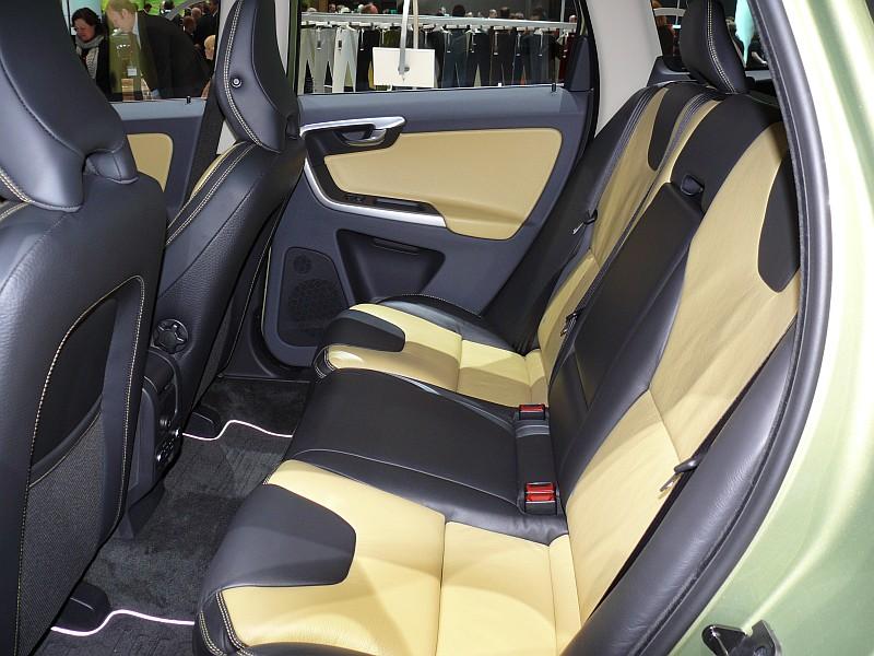 Volvo_XC60_P1080866_800.jpg